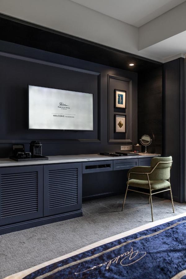 Park Lees Hotel Kaohsiung Zewnętrze zdjęcie A room at The Standard East Village